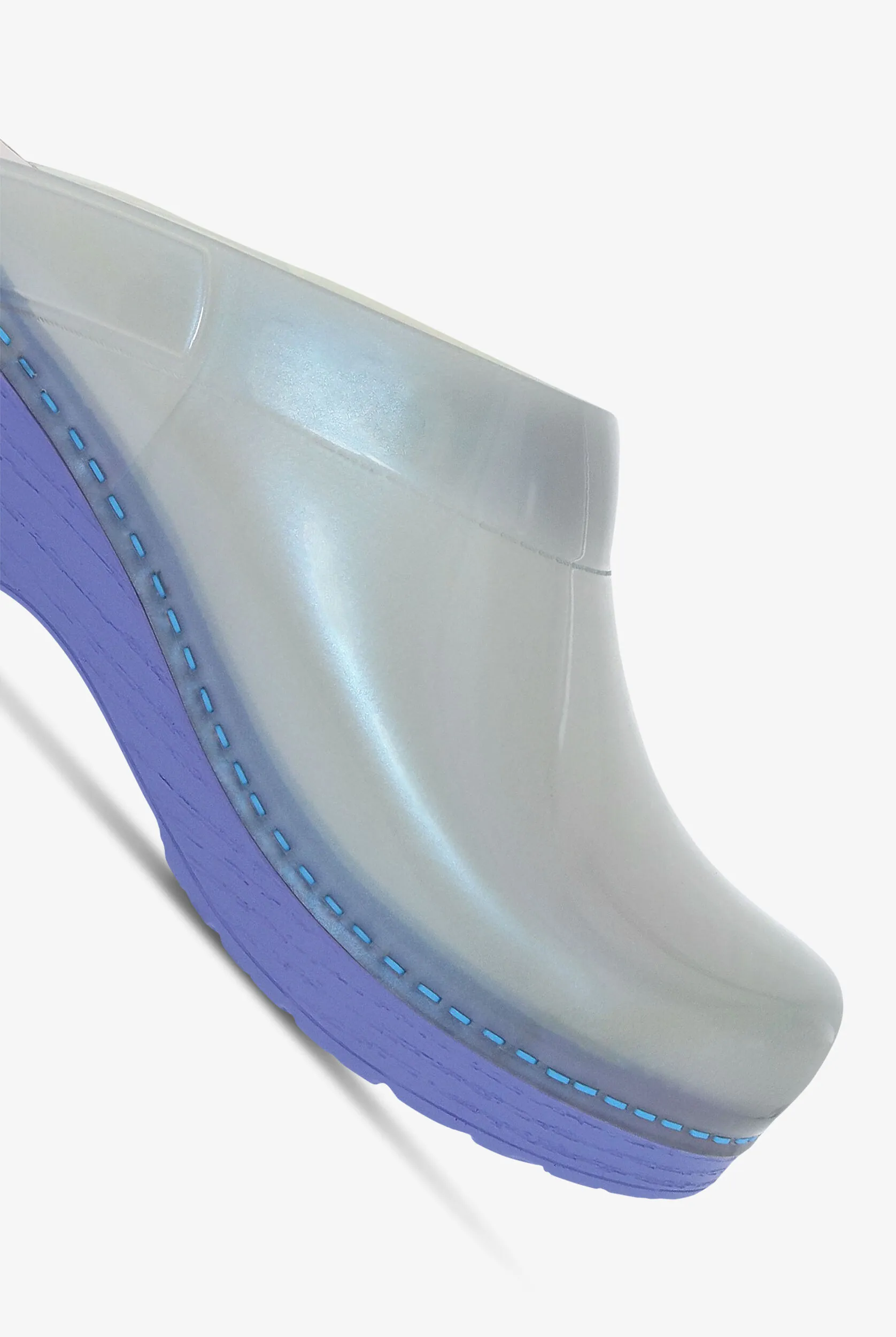 Zuecos de enfermería Dansko Sonja Sky Translucent para mujer